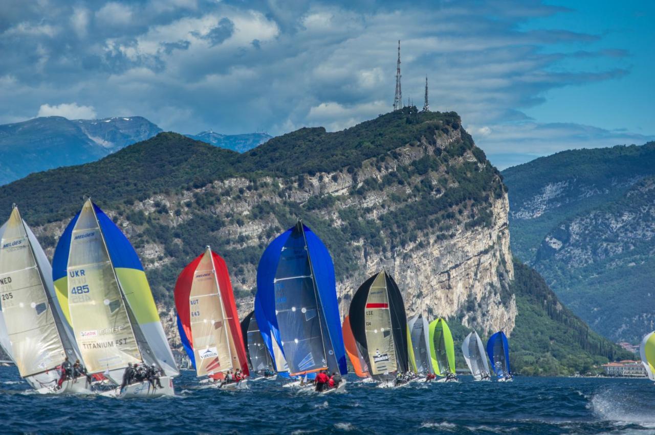 La Busa Apartments - Garda Chill Out リーヴァ・デル・ガルダ エクステリア 写真